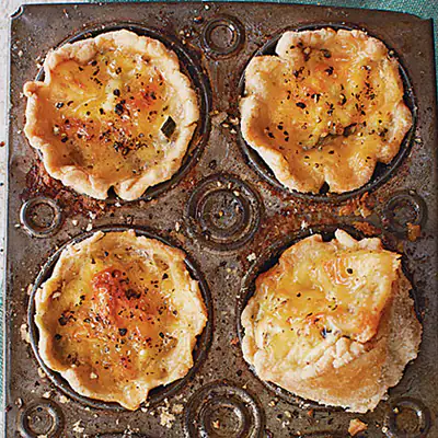 leek-and-smoked-gruyere-mini-quiches